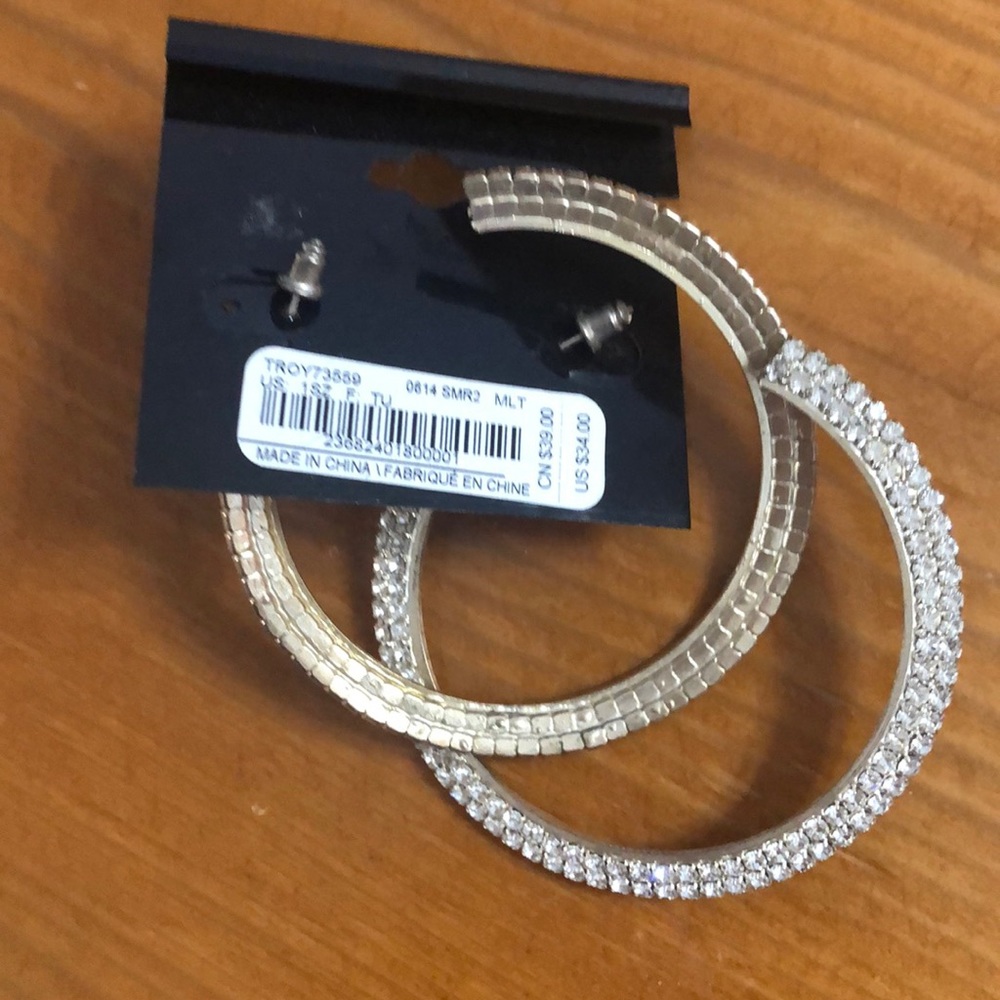 Bebe hoop earrings - Picture 2 of 2